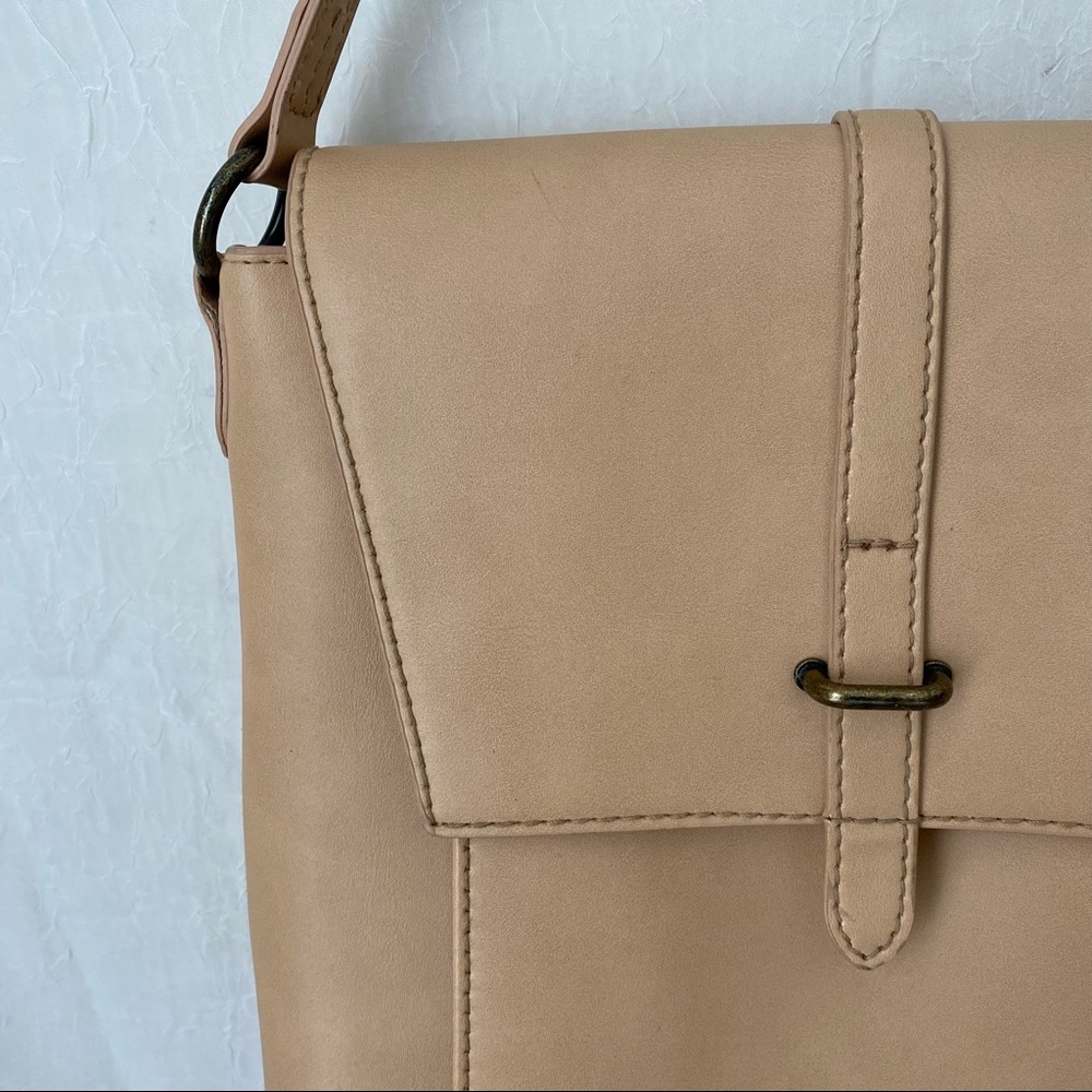 Universal Thread Tan Shoulder Bag/Backpack